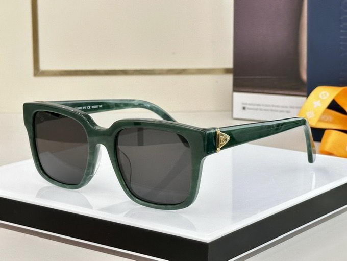 Louis Vuitton Sunglasses ID:20230516-310